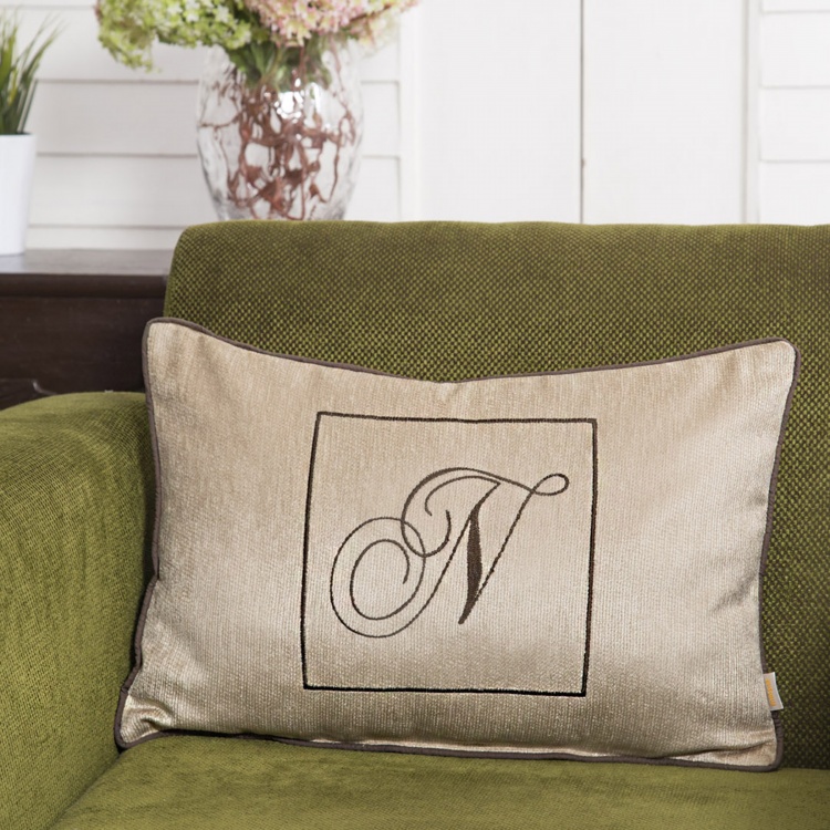 MASPAR Embroidered Rectangular Cushion Cover - 30 x 45 cm