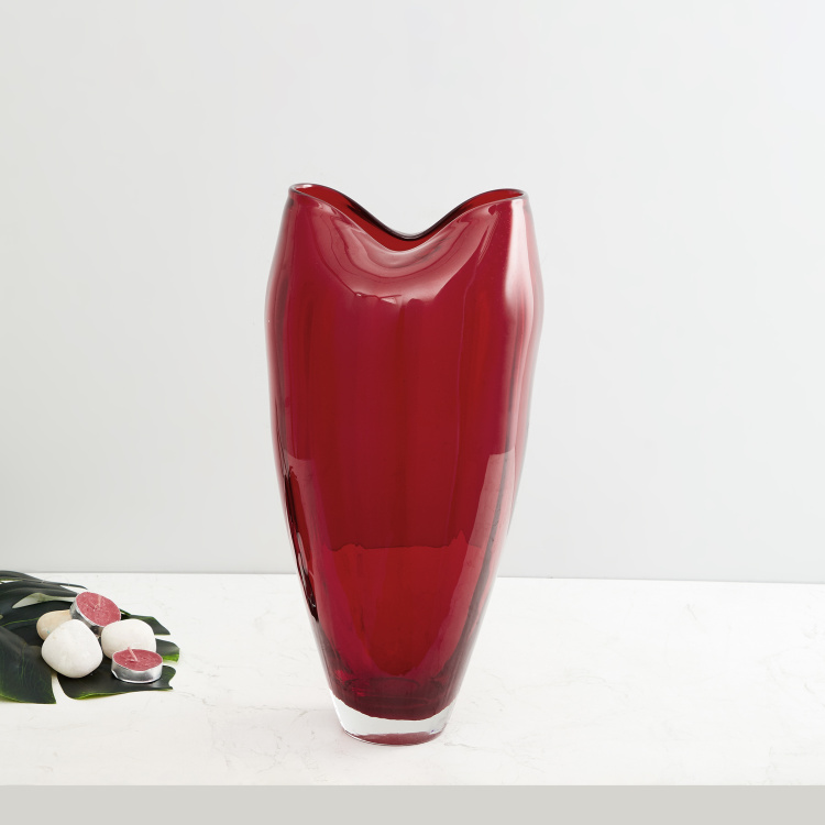 Splendid Solid Curved Vase