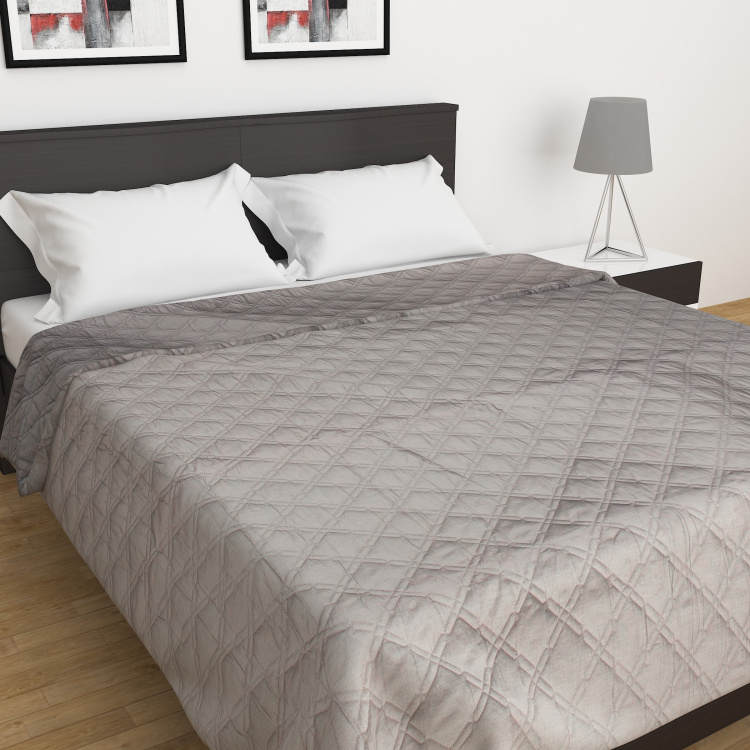 Marshmallow Solid Double-Bed Quilt - 228 x 254 cm