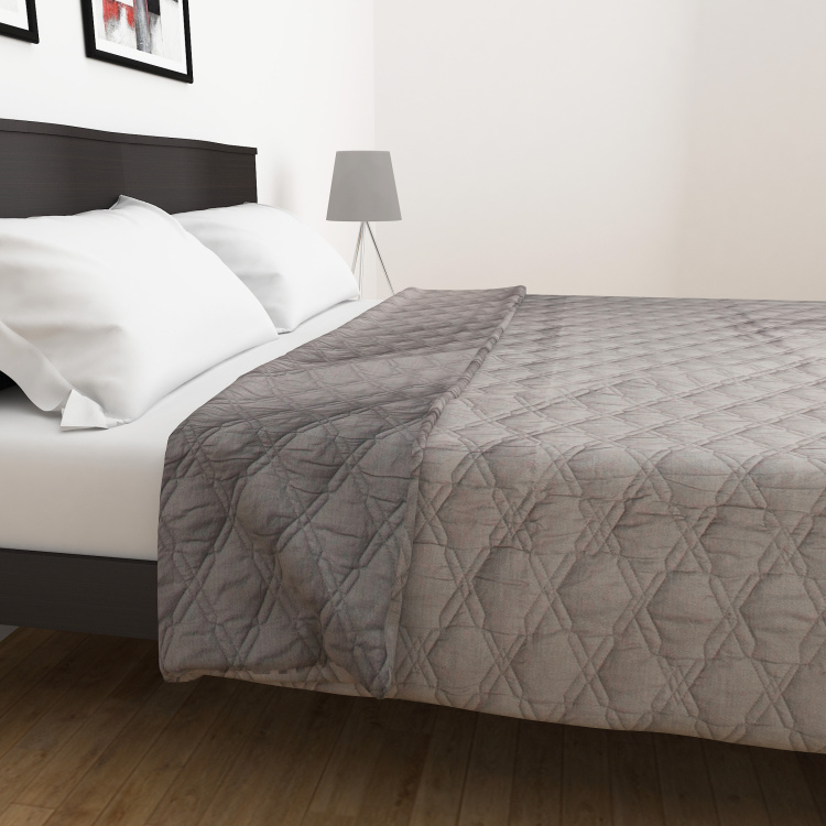 Marshmallow Solid Double-Bed Quilt - 228 x 254 cm