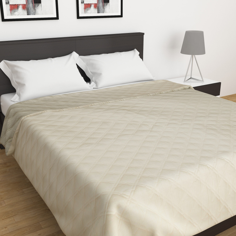 Marshmallow Solid Double Quilt - 228 x 254 cm