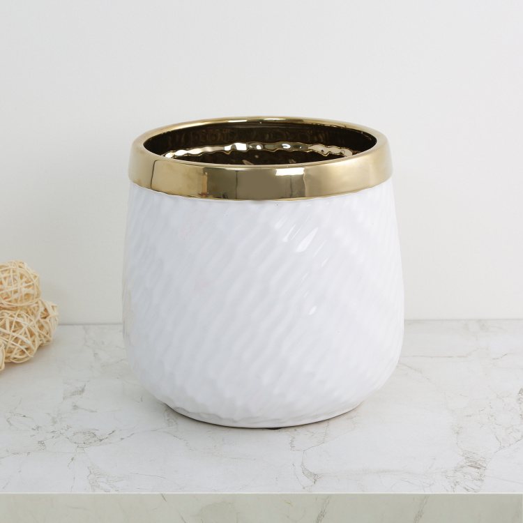 Marshmallow Textured Floor Ceramic - Planter with Gold Rim : 19 cm H x 18 cm diameter - White