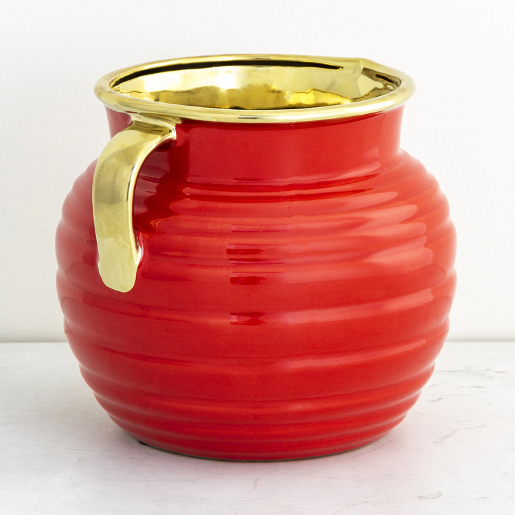 Splendid Textured Planter with Handle