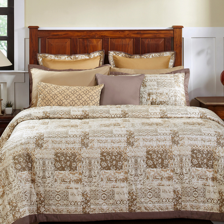 MASPAR Medieval Revival 8-Pc. Double Bed Quilt Set - 228 x 265 cm